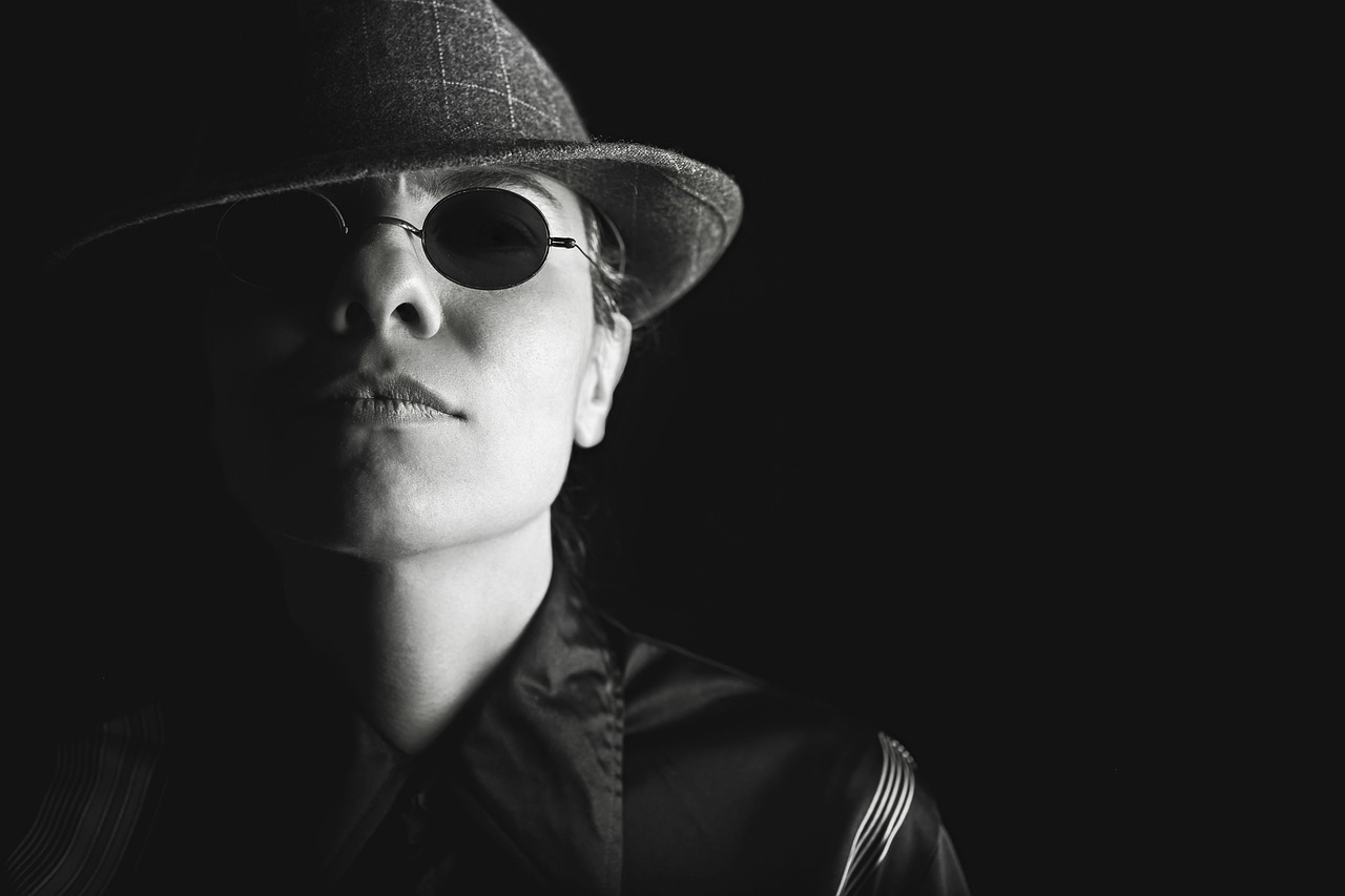 Man, hat, glasses — Faster Product Branding: How AI Label Generators Are Changing Packaging Design